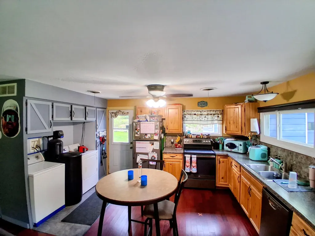 6921 N 37th Street Ross Township MI 49083