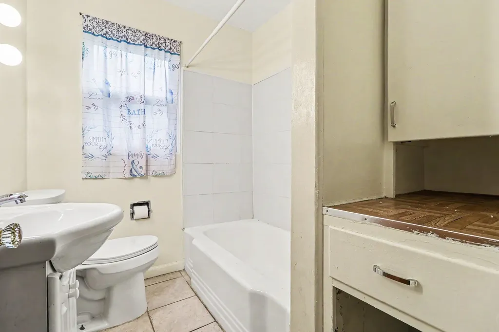 436 Campbell Avenue Kalamazoo Charter Township MI 49006