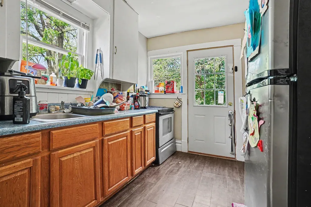 1726-1728 Commonwealth Avenue Kalamazoo City MI 49006