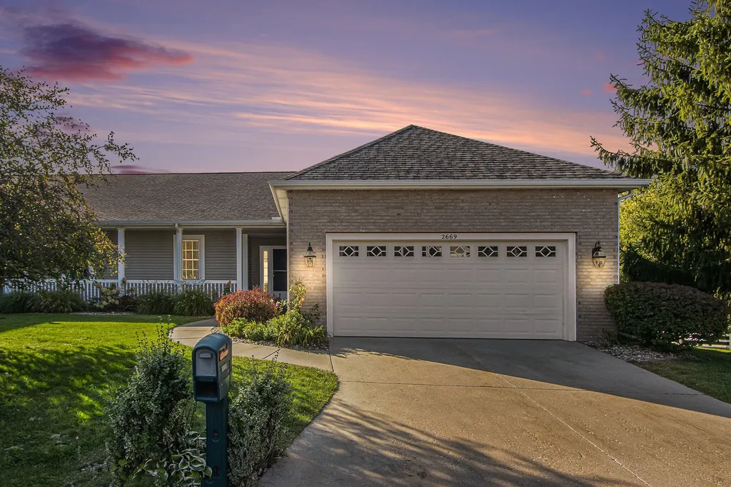 2669 Hunters Bluff Comstock Charter Township MI 49048