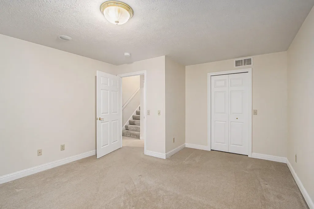 2669 Hunters Bluff Comstock Charter Township MI 49048