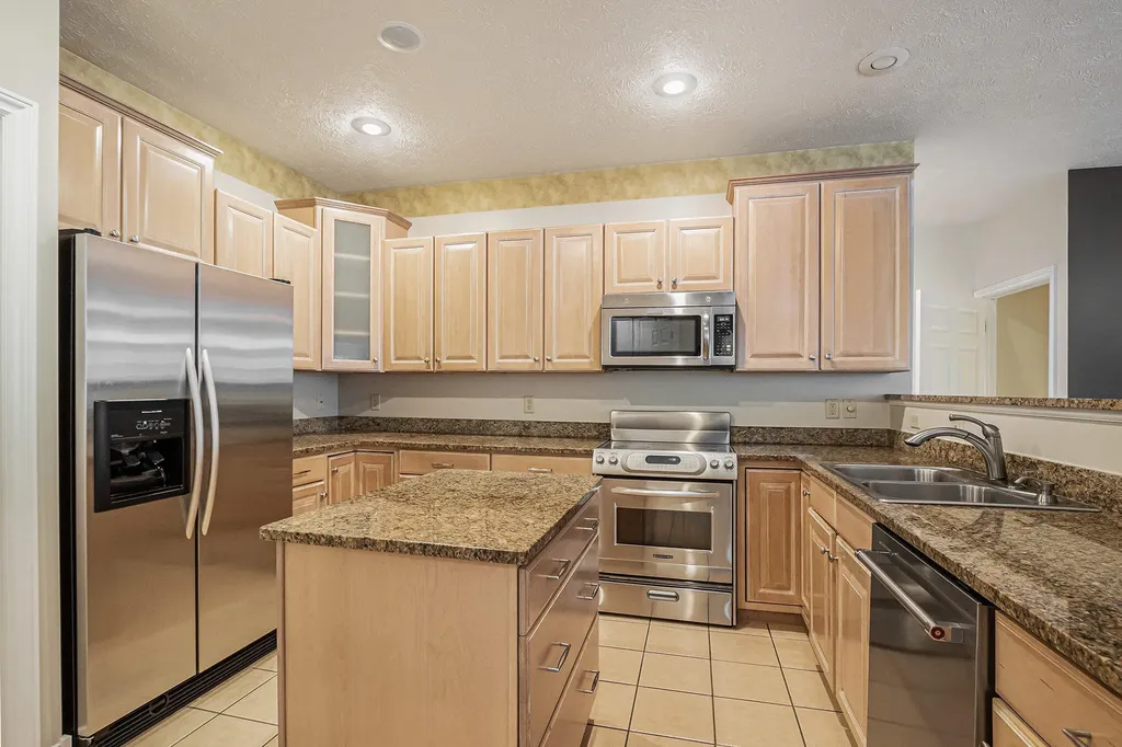2669 Hunters Bluff Comstock Charter Township MI 49048