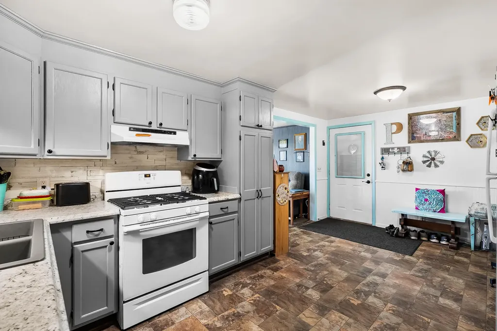 2975 W W Avenue Schoolcraft Township MI 49087