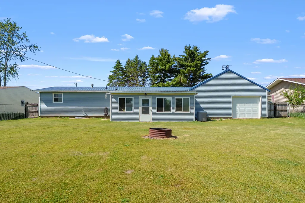 2975 W W Avenue Schoolcraft Township MI 49087