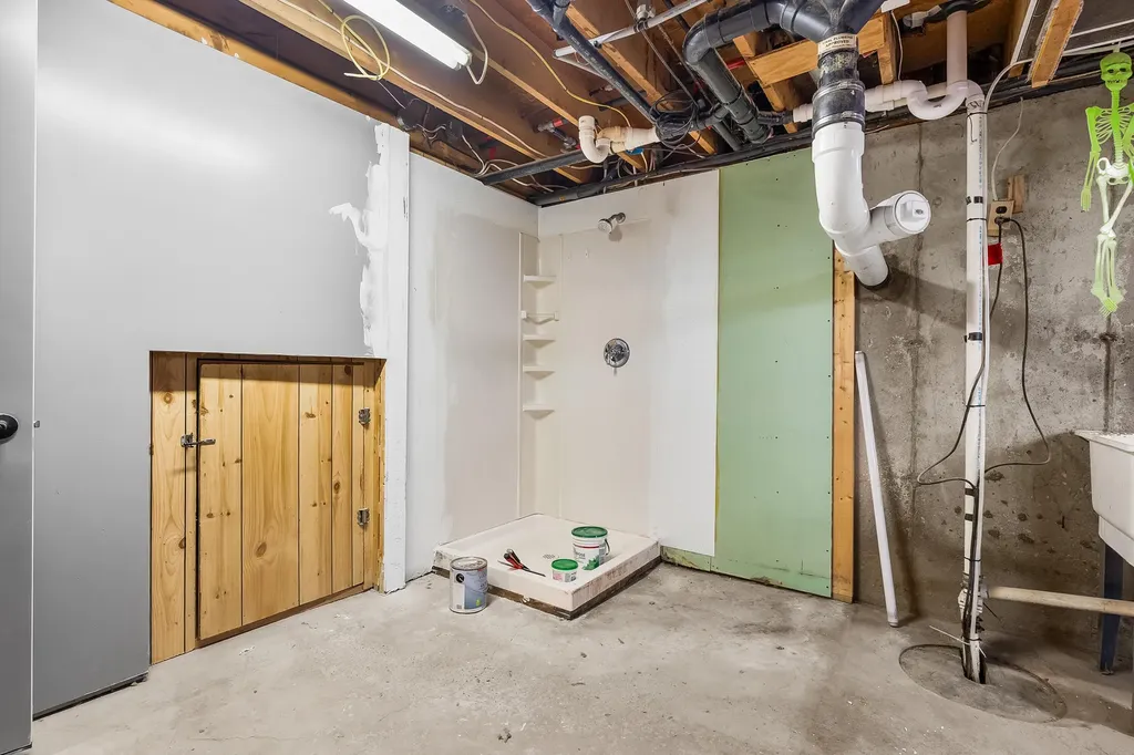 2975 W W Avenue Schoolcraft Township MI 49087