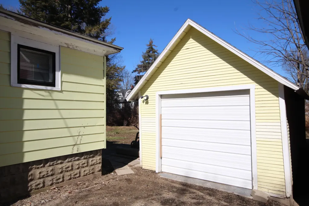 114 W Park Street Vicksburg Village MI 49097