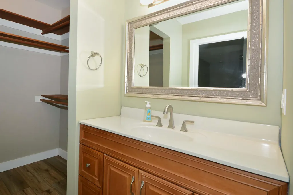 48463 Orchard Drive Antwerp Township MI 49071