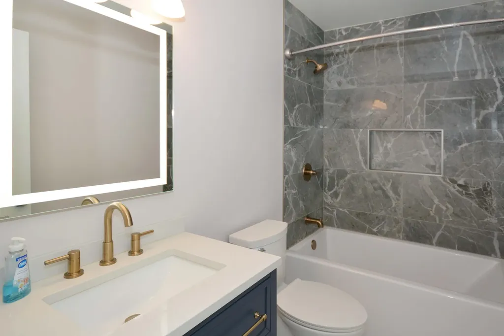 48463 Orchard Drive Antwerp Township MI 49071