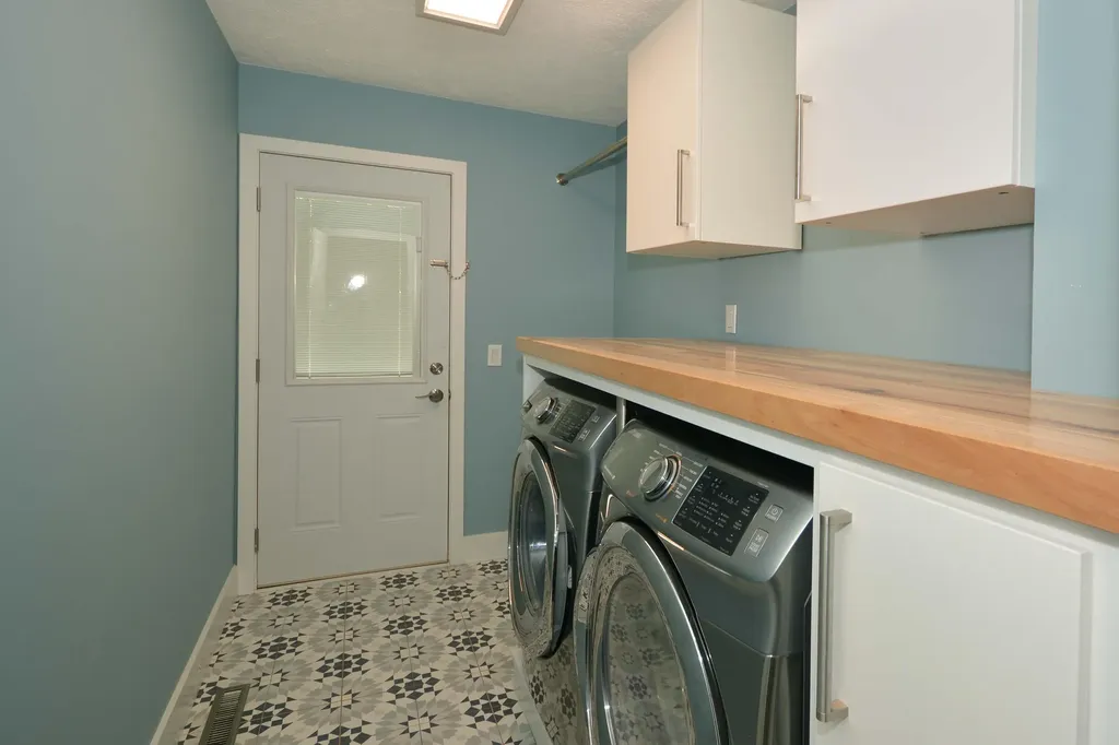48463 Orchard Drive Antwerp Township MI 49071