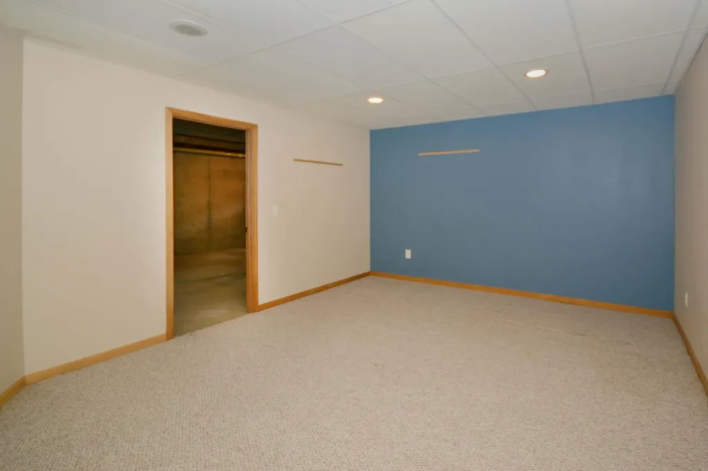 48463 Orchard Drive Antwerp Township MI 49071