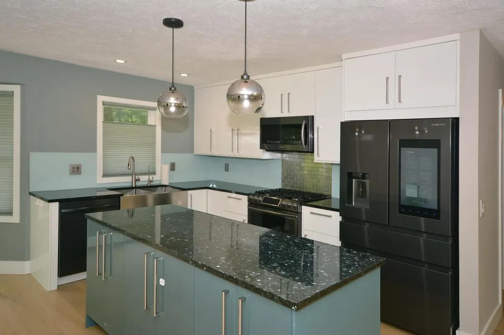48463 Orchard Drive Antwerp Township MI 49071