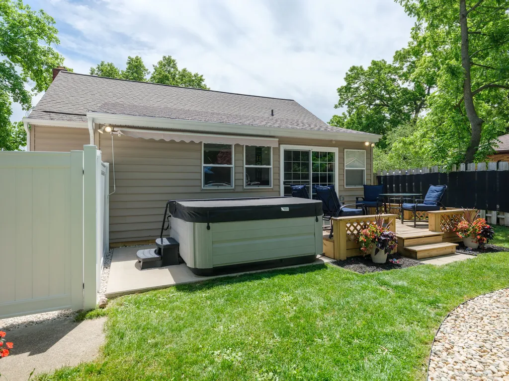 1516 Romence Road Portage City MI 49024