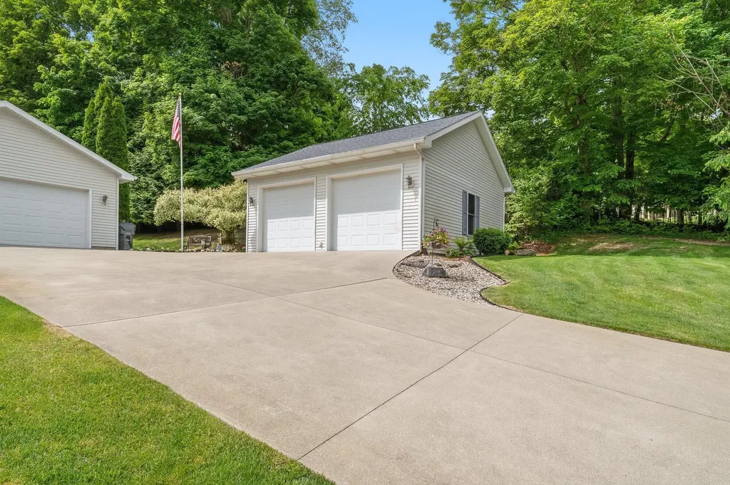 2138 Fox Mountain Drive Otsego Township MI 49078