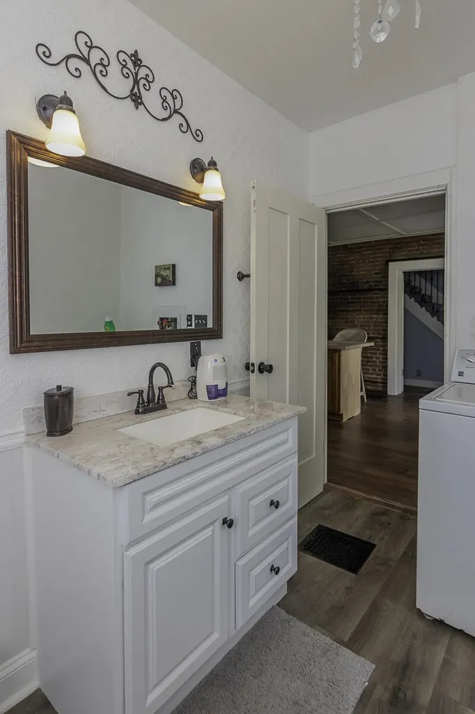 514 N Kalamazoo Street Paw Paw Village MI 49079