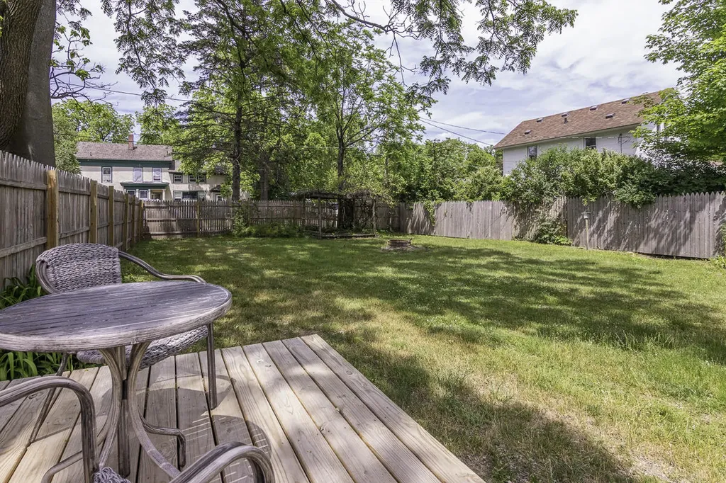 514 N Kalamazoo Street Paw Paw Village MI 49079