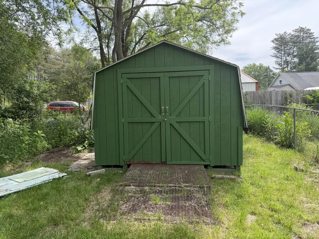2831 Mckinley Street Cooper Charter Township MI 49004