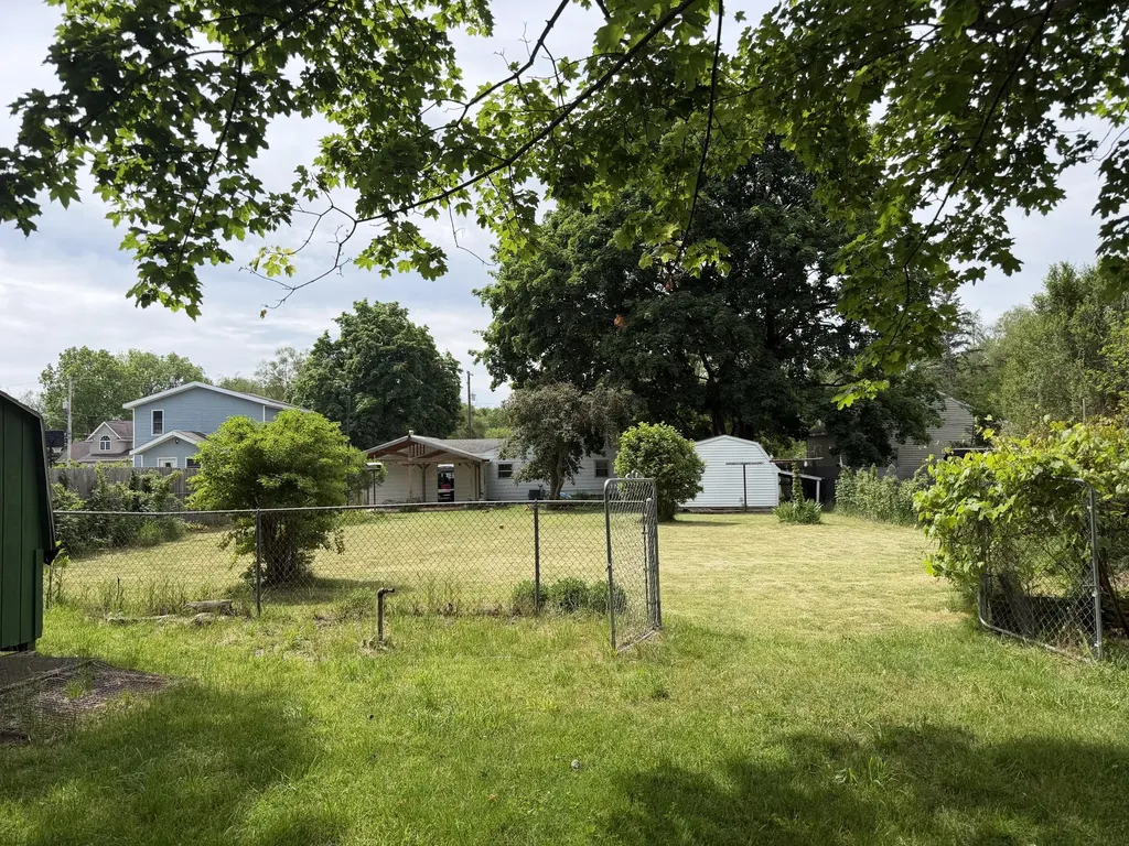 2831 Mckinley Street Cooper Charter Township MI 49004