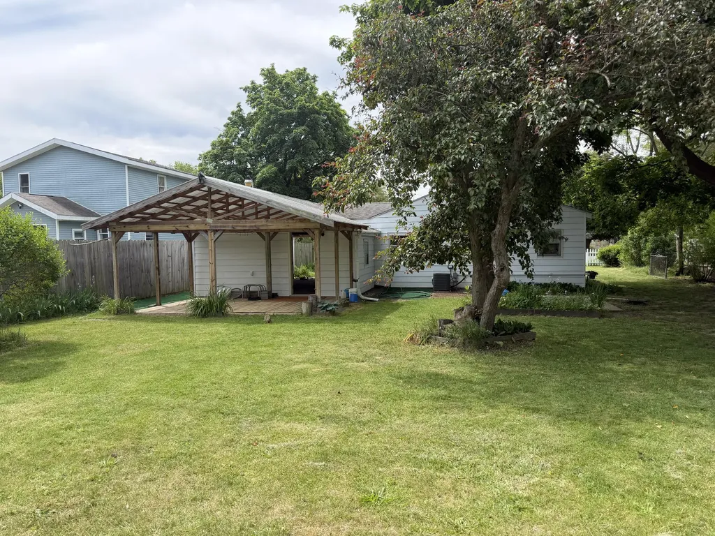 2831 Mckinley Street Cooper Charter Township MI 49004