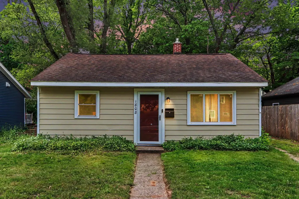 1808 Elder Street Kalamazoo City MI 49048