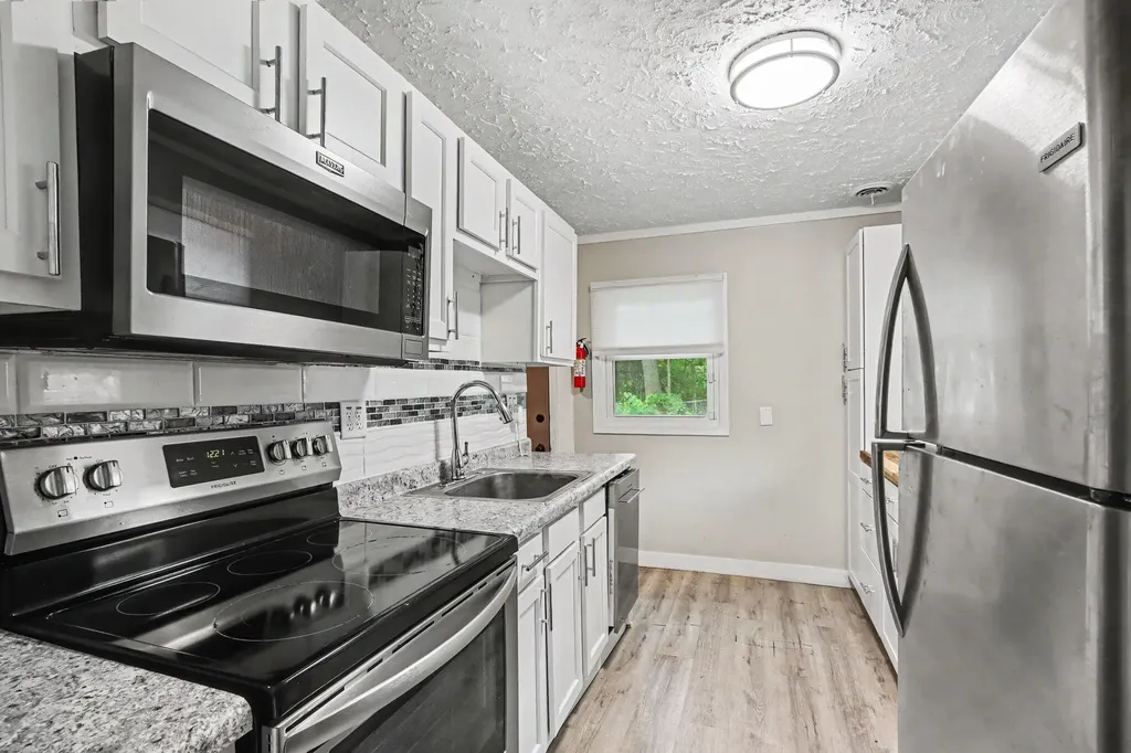 1808 Elder Street Kalamazoo City MI 49048