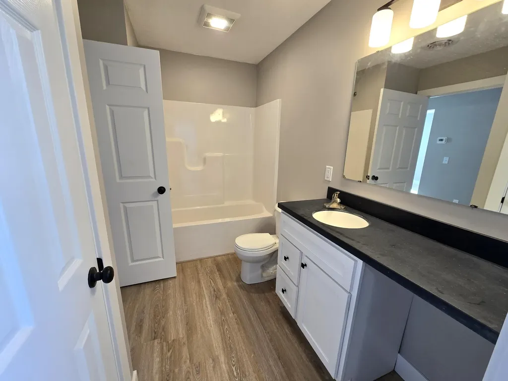 517 E State Road Hastings City MI 49058