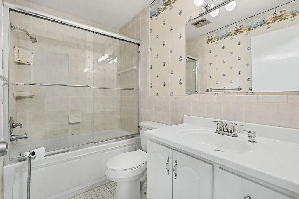 7127 Rockhill Drive Georgetown Charter Township MI 49428