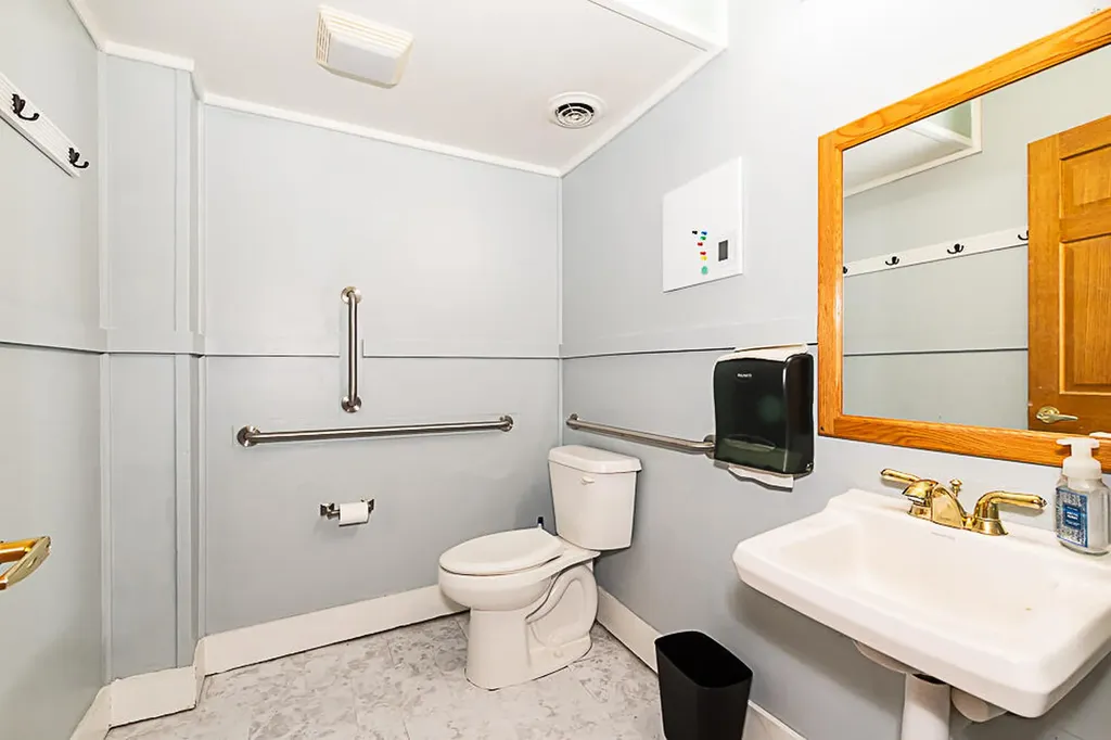 120 E Bridge Street Plainwell City MI 49080