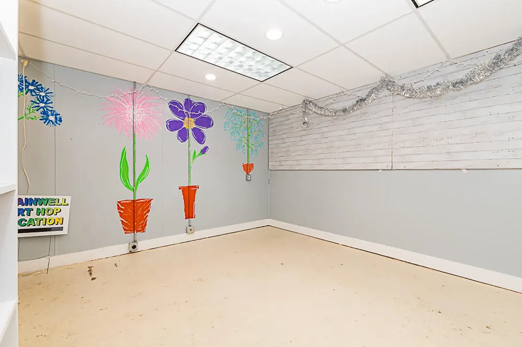 120 E Bridge Street Plainwell City MI 49080