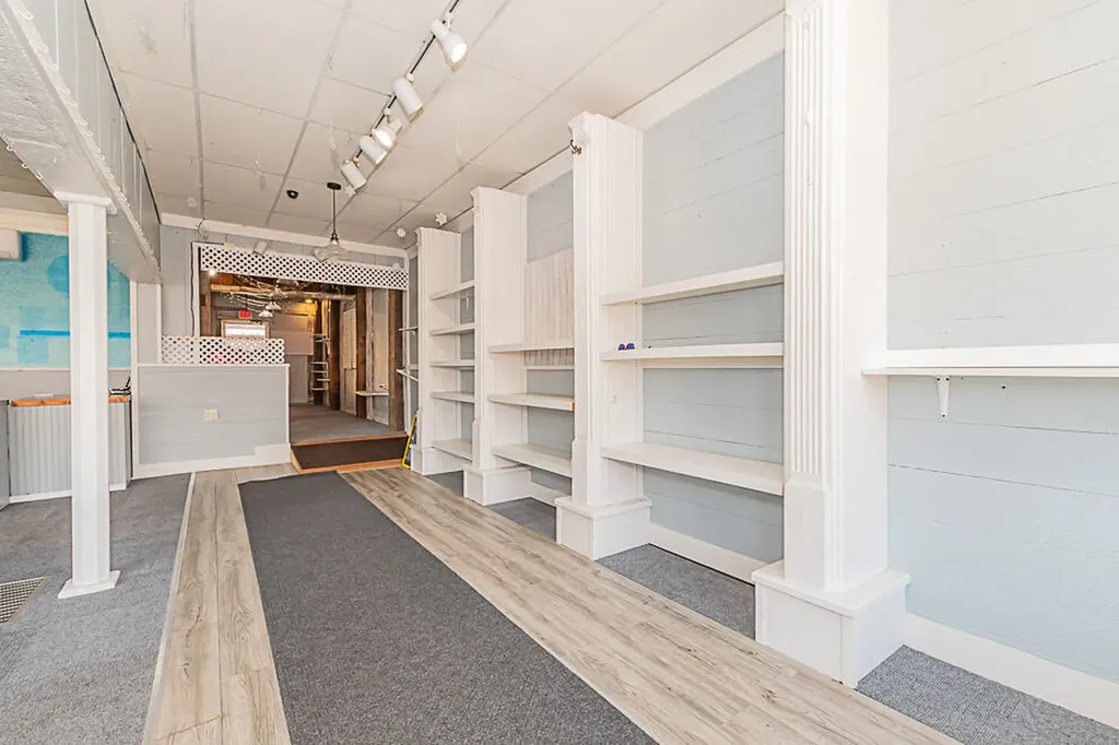 120 E Bridge Street Plainwell City MI 49080