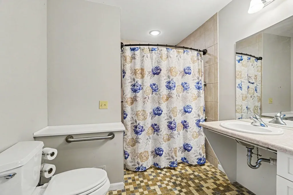 3750 Cedaridge Road Kalamazoo City MI 49008