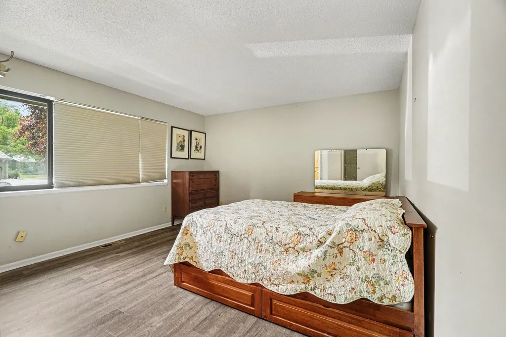 3750 Cedaridge Road Kalamazoo City MI 49008