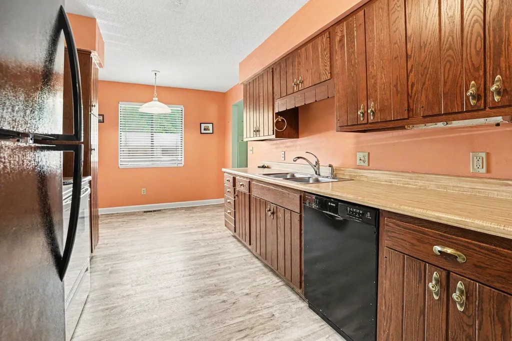 3750 Cedaridge Road Kalamazoo City MI 49008