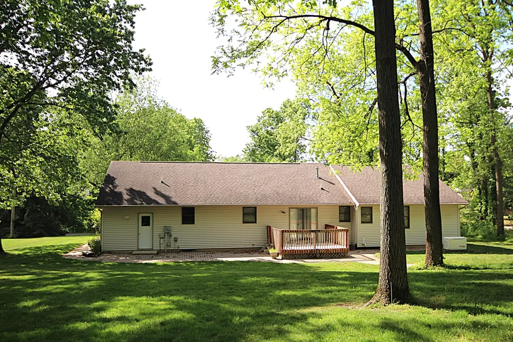 52201 Pine Tree Lane Flowerfield Township MI 49093