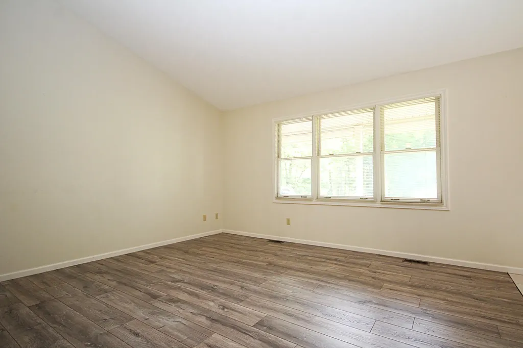 52201 Pine Tree Lane Flowerfield Township MI 49093