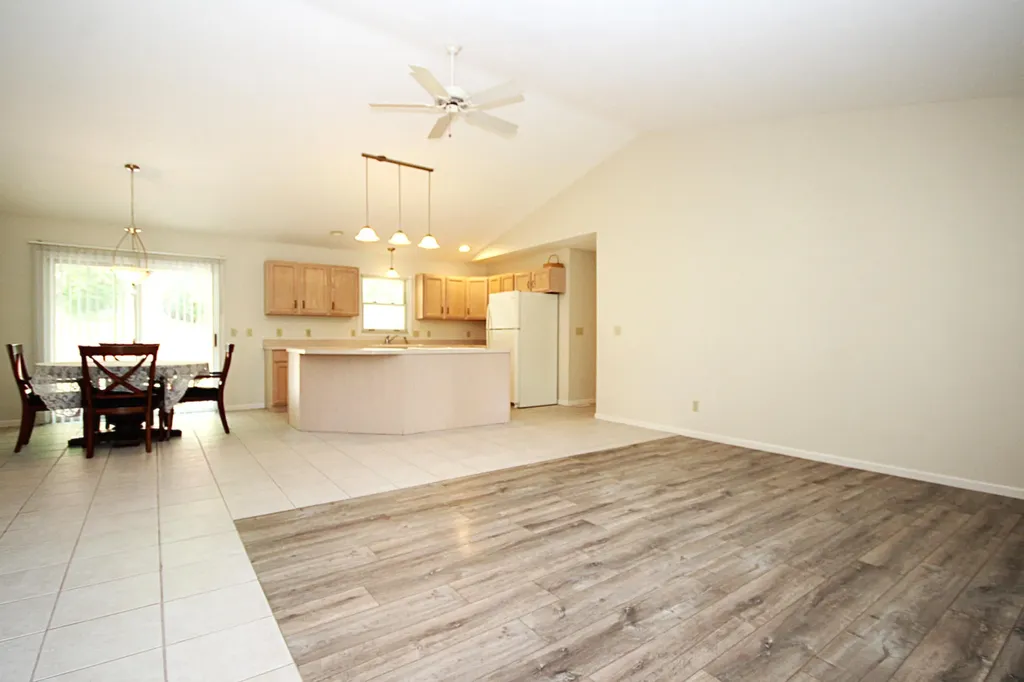 52201 Pine Tree Lane Flowerfield Township MI 49093