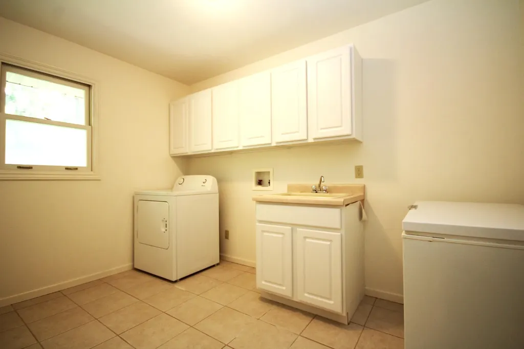 52201 Pine Tree Lane Flowerfield Township MI 49093