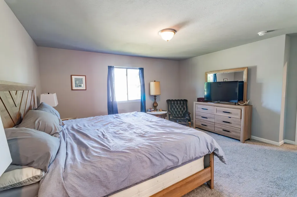 25091 Front Avenue Mattawan Village MI 49071