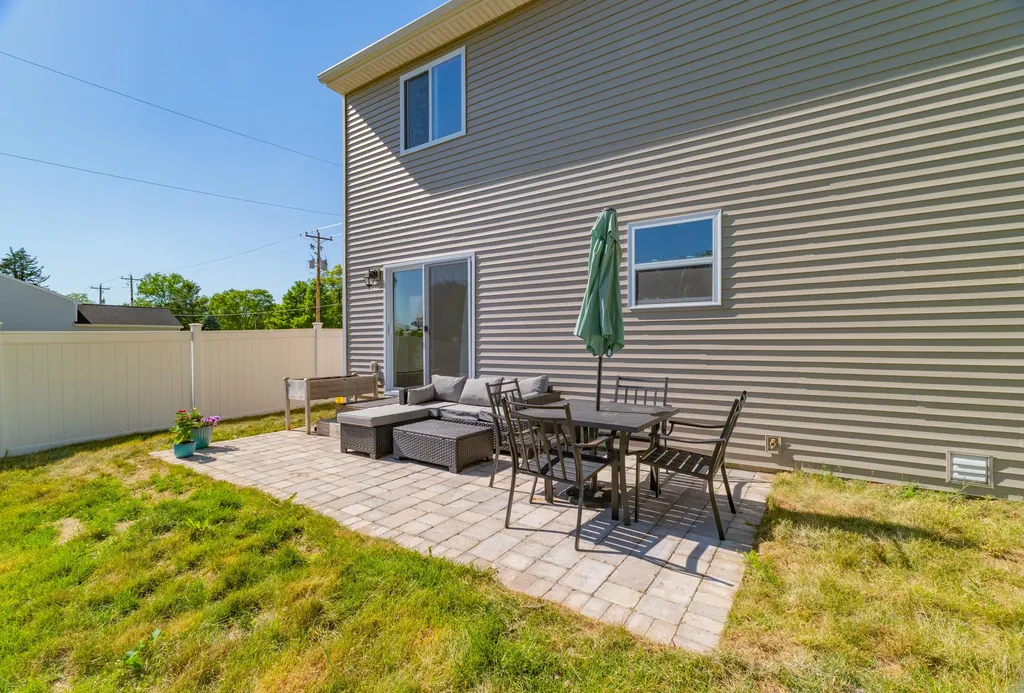 25091 Front Avenue Mattawan Village MI 49071