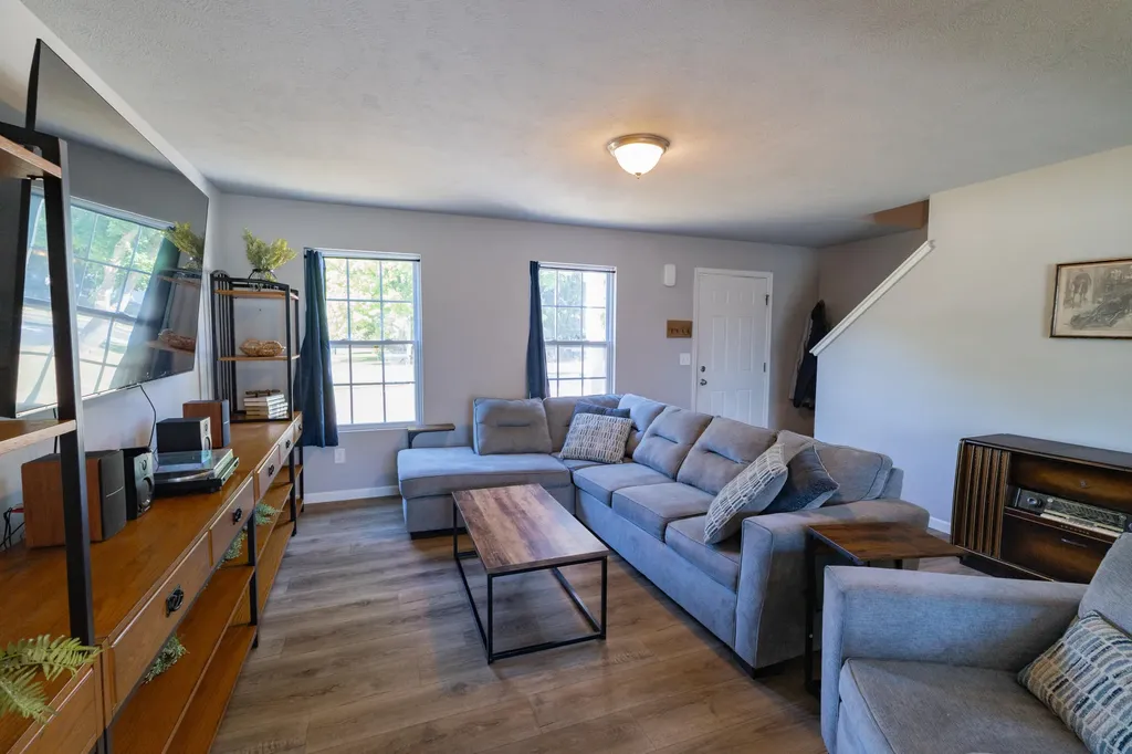 25091 Front Avenue Mattawan Village MI 49071