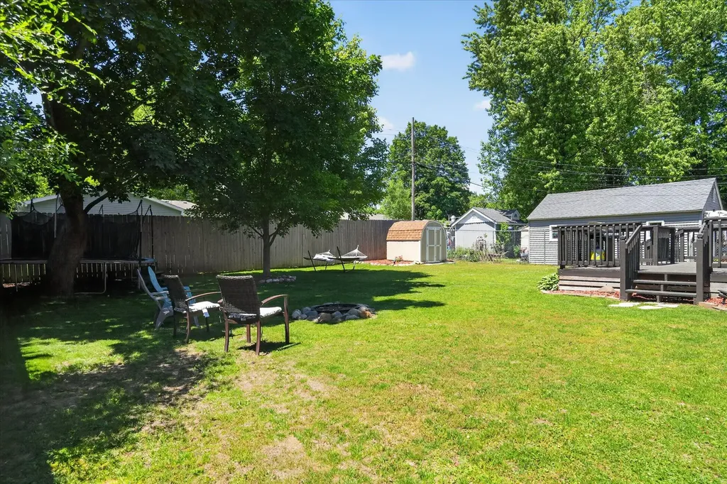 221 Bittersweet Lane Battle Creek City MI 49015