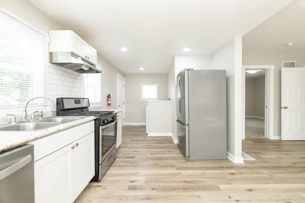 515 Wallace Avenue Kalamazoo City MI 49048