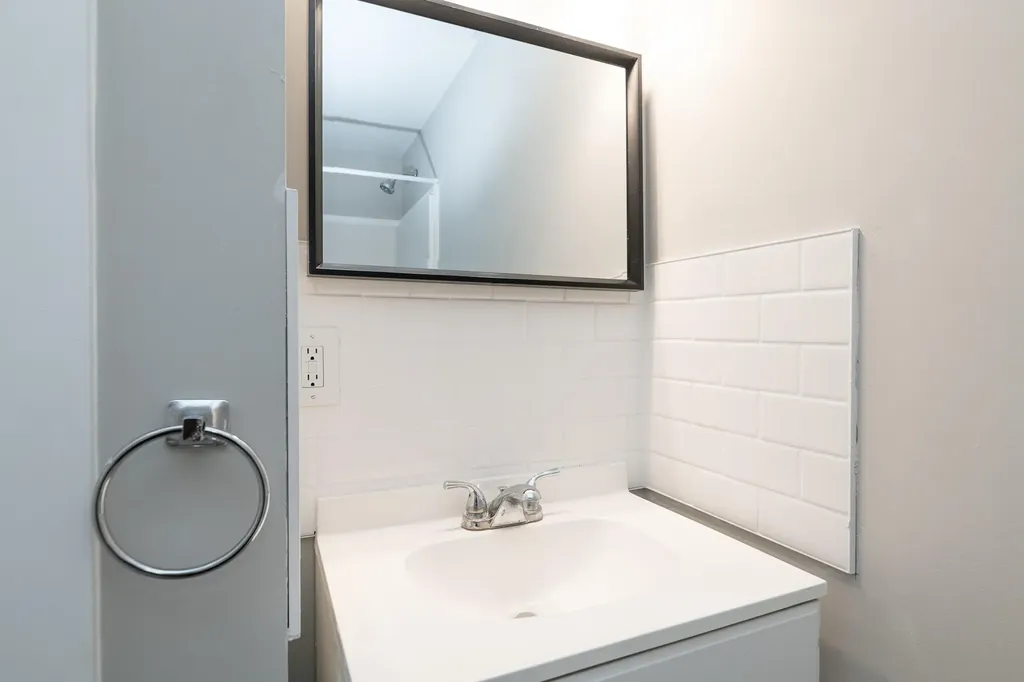 515 Wallace Avenue Kalamazoo City MI 49048