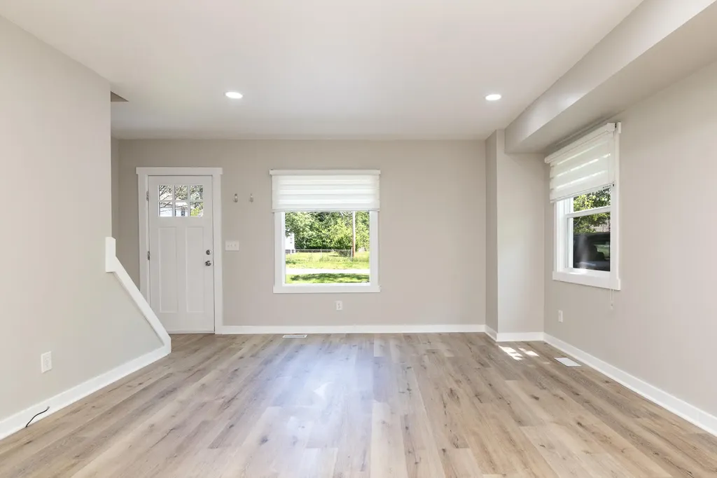 515 Wallace Avenue Kalamazoo City MI 49048