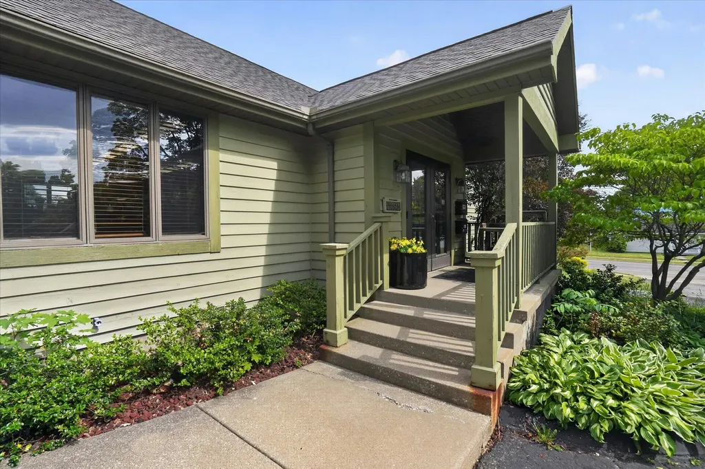 295 E Emmett Street Battle Creek City MI 49017