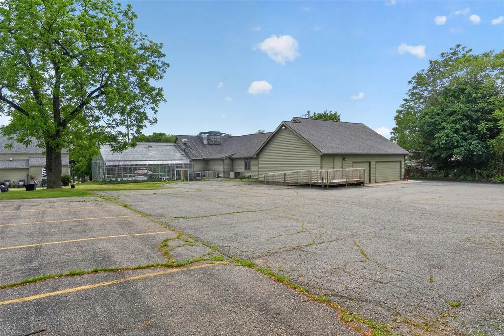 295 E Emmett Street Battle Creek City MI 49017