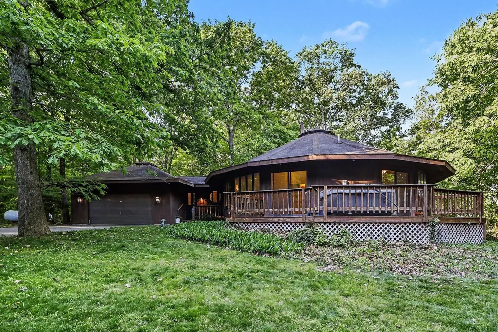 7306 N 37th Street Ross Township MI 49083