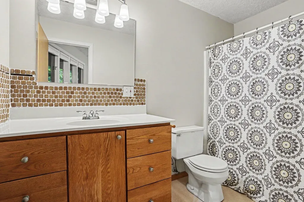 7306 N 37th Street Ross Township MI 49083