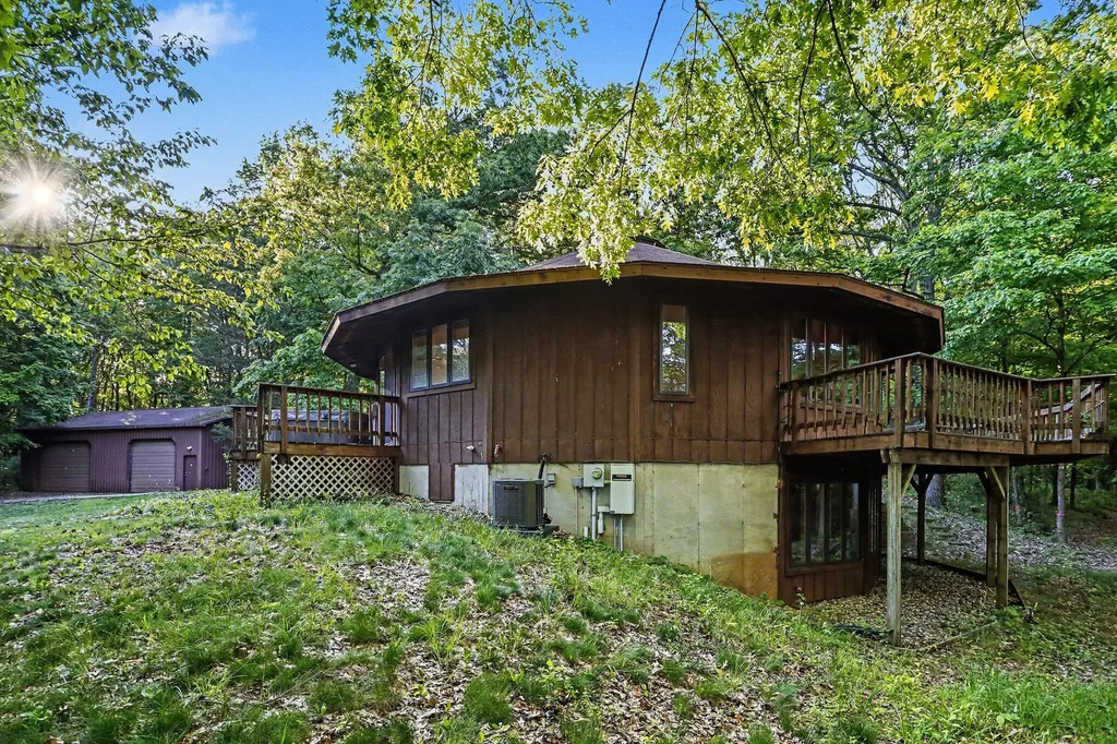 7306 N 37th Street Ross Township MI 49083