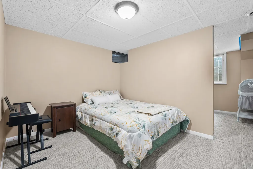 917 Roseland Avenue Kalamazoo City MI 49001