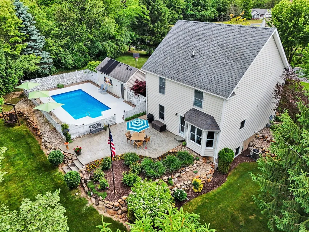 4097 Lavender Circle Comstock Charter Township MI 49053